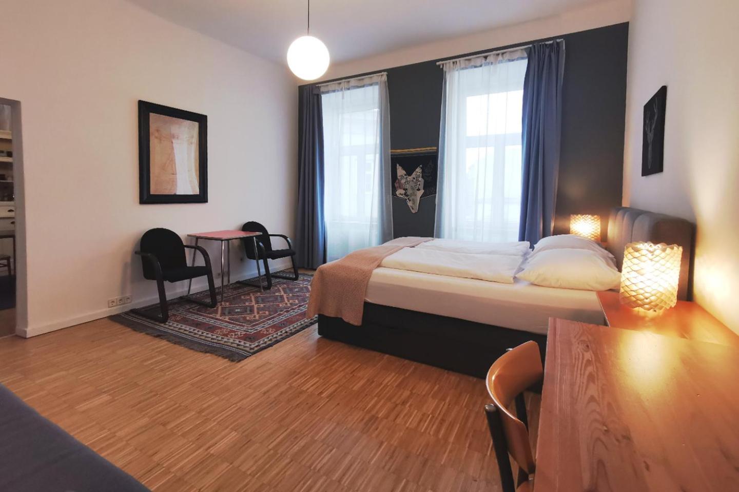Vienna Palm Apartments Bagian luar foto
