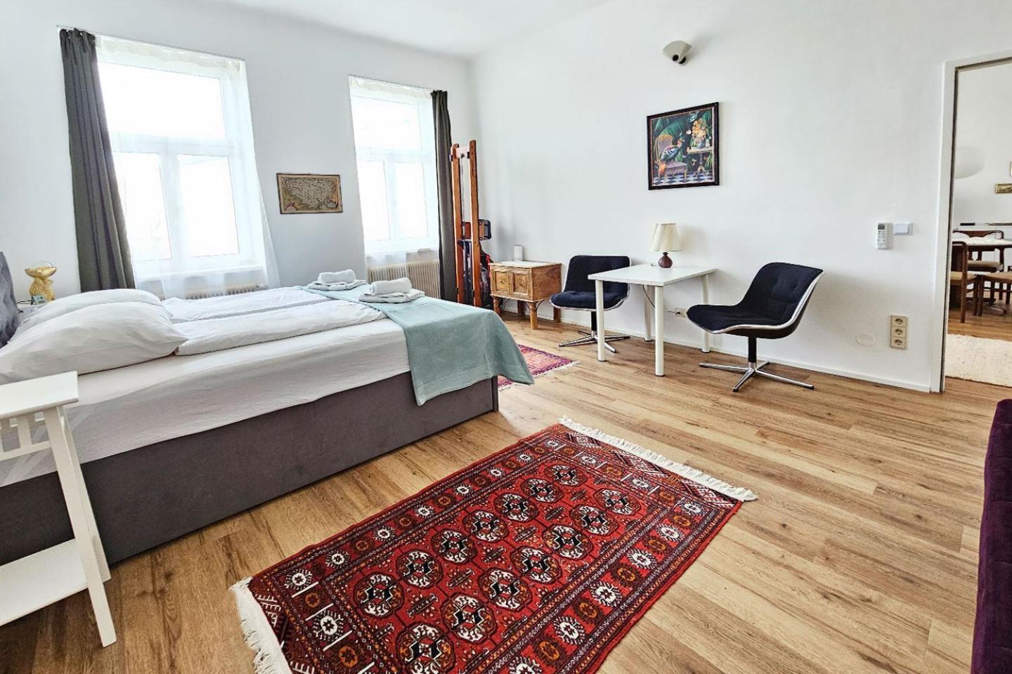 Vienna Palm Apartments Bagian luar foto