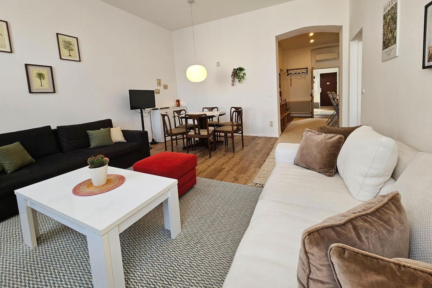 Vienna Palm Apartments Ruang foto